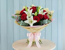 Букет цветов из:  Лилии и Розы #REPLACE_PRED# Вялки