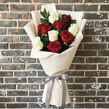 Букет цветов из:  Розы в Вялки