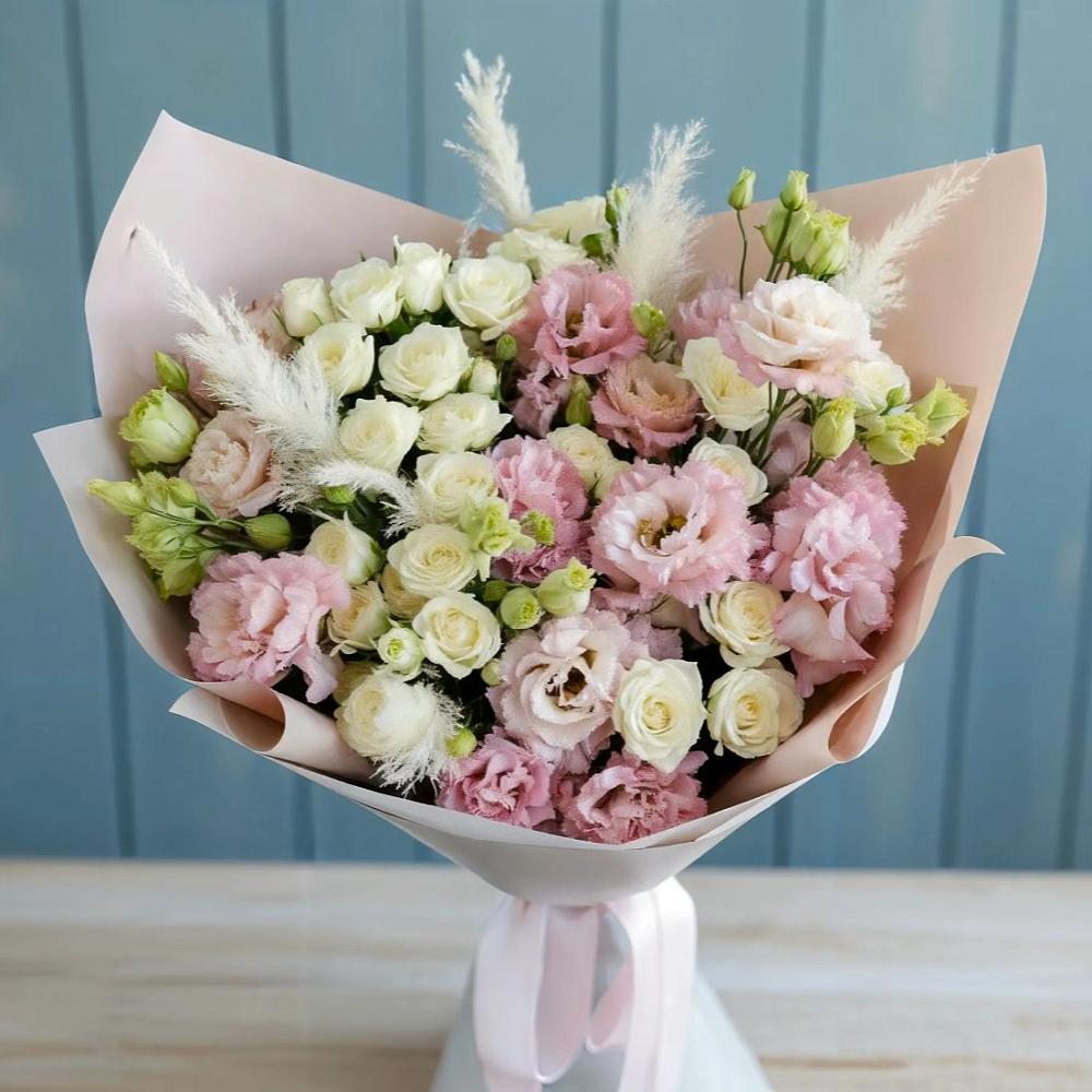 Букет цветов из: Альстромерии и Розы в Вялки