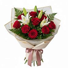 Букет цветов из:  Лилии и Розы в Вялки