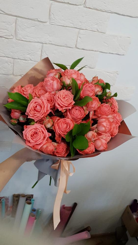 Букет цветов из: Розы в Вялки