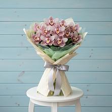 Букет цветов из:  Орхидеи и Розы #REPLACE_PRED# Вялки