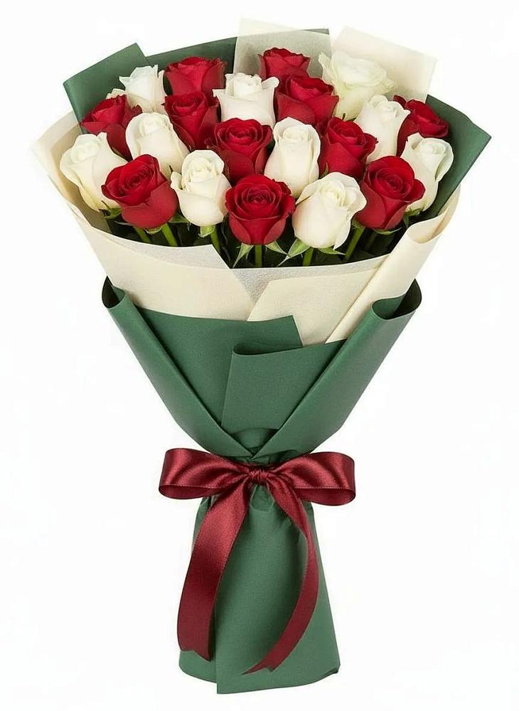 Букет Микс из красных и белых роз в Вялки