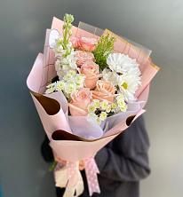 Букет цветов из:  Хризантемы и Розы в Вялки