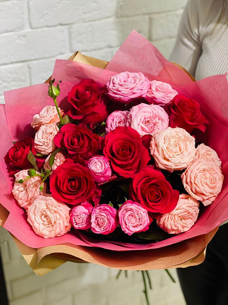 Букет цветов из: Розы в Вялки