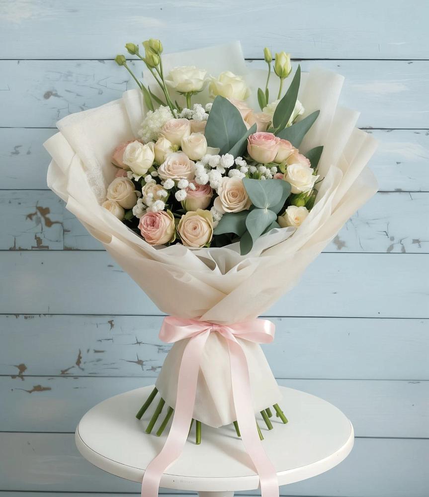 Букет цветов из: Розы и Лизиантусы в Вялки