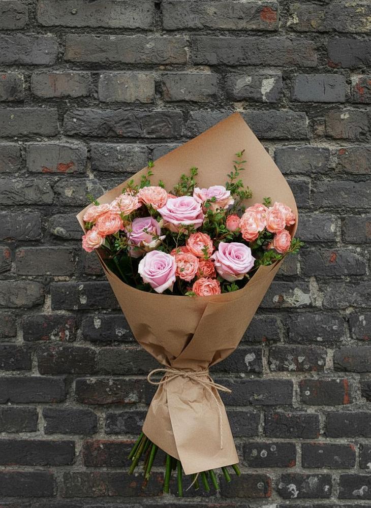 Букет цветов из: Розы в Вялки