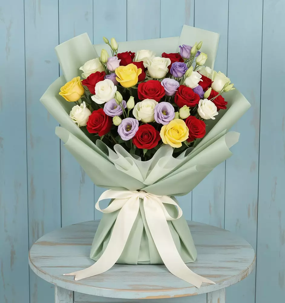 Букет цветов из: Розы в Вялки