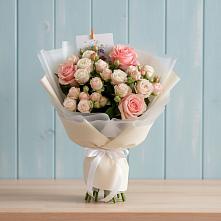 Букет цветов из:  Розы в Вялки