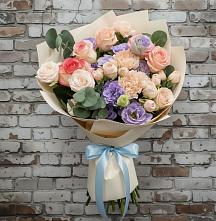 Букет цветов из:  Розы, Лизиантусы и Гвоздики #REPLACE_PRED# Вялки