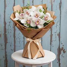 Букет цветов из:  Орхидеи и Розы в Вялки