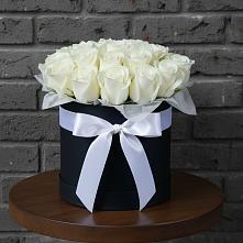 Цветочная композиция из Розы в шляпной коробке в Вялки