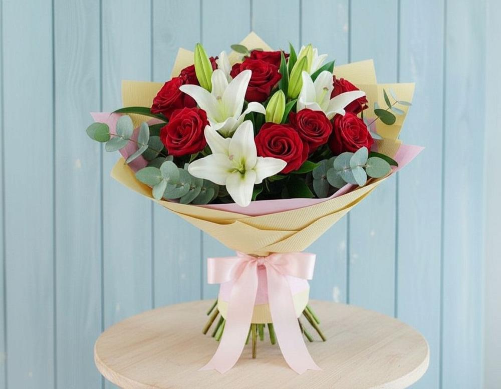 Букет цветов из: Лилии и Розы в Вялки